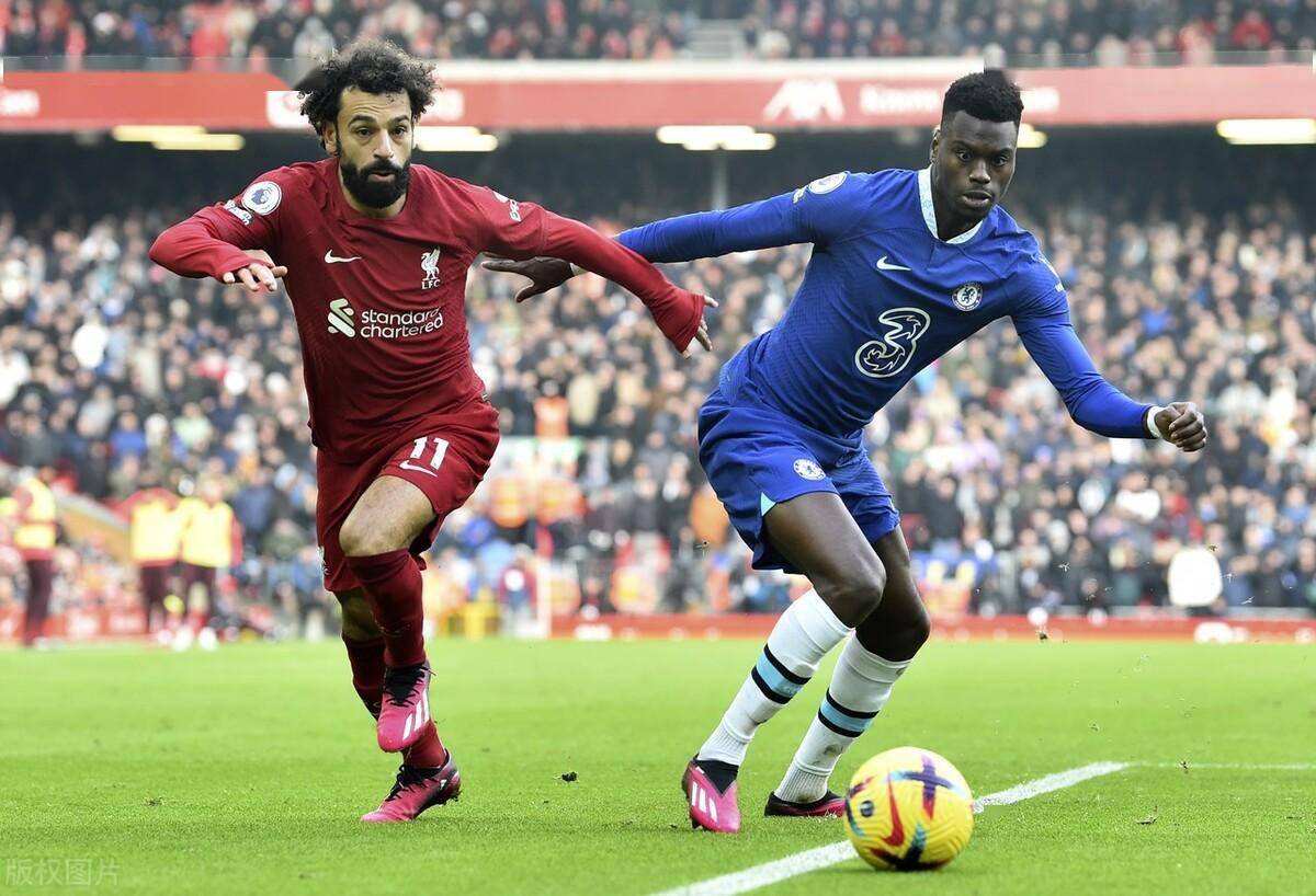 包含西汉姆迎全明星赛关键赛，集结日外线爆发，管理层满意，更衣室氛围转暖的词条