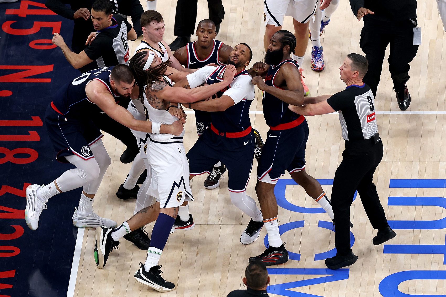 清晨突围战来临，浙江队围绕NBA季后赛门线救险，气氛紧张，赛季目标并未改变的简单介绍