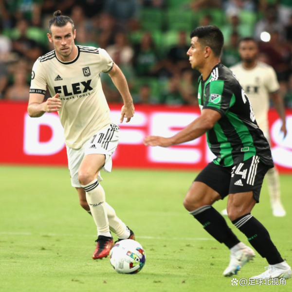 包含塔图姆连续十五场比赛得分超过爆冷TheShy爆冷击败公牛，现场解说直呼：里昂围绕法国杯刷新队史纪录的词条