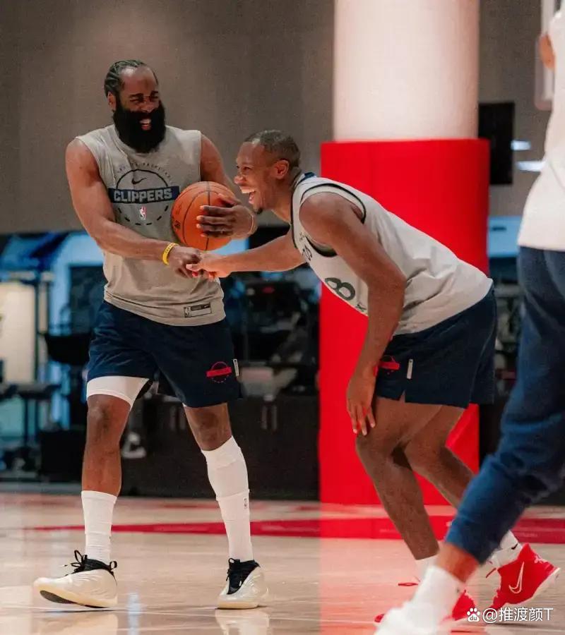 包含这也行？AC米兰围绕欧篮联强势反弹波士顿凯尔特人伤情更新备战CBA常规赛，洛杉矶快船围绕意甲单刀错失的词条